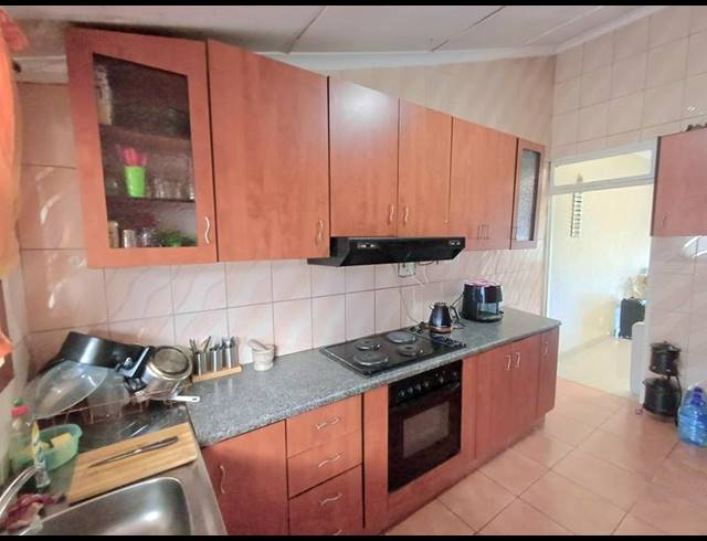 3 BEDROOM HOUSE FOR SALE IN STONEBRIDGE